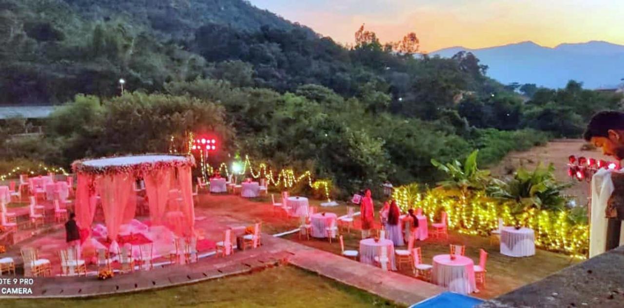 Celebration Lavasa Hotel Luaran gambar